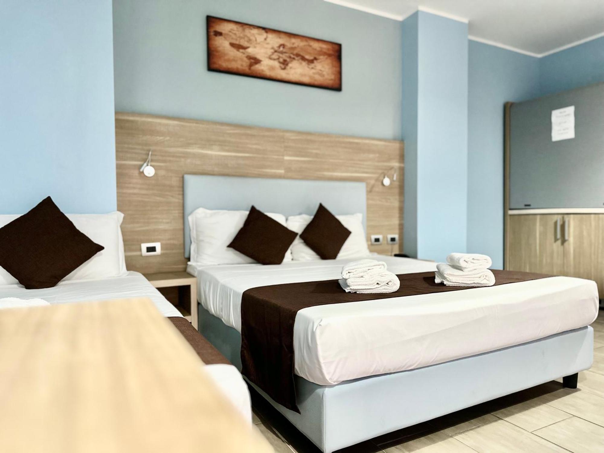 Hotel Giacosa Milan Bagian luar foto