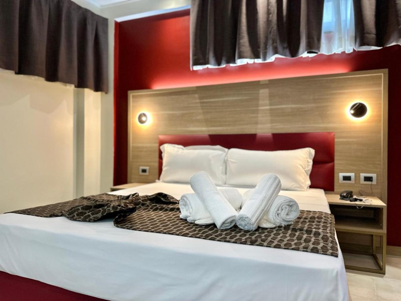 Hotel Giacosa Milan Bagian luar foto