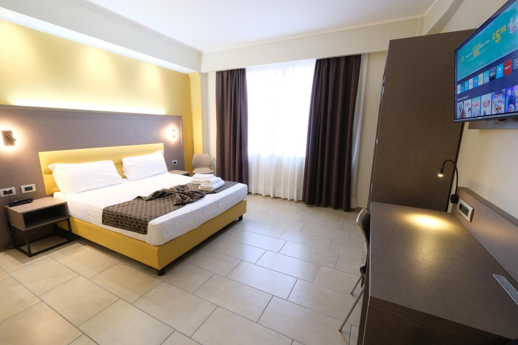 Hotel Giacosa Milan Bagian luar foto