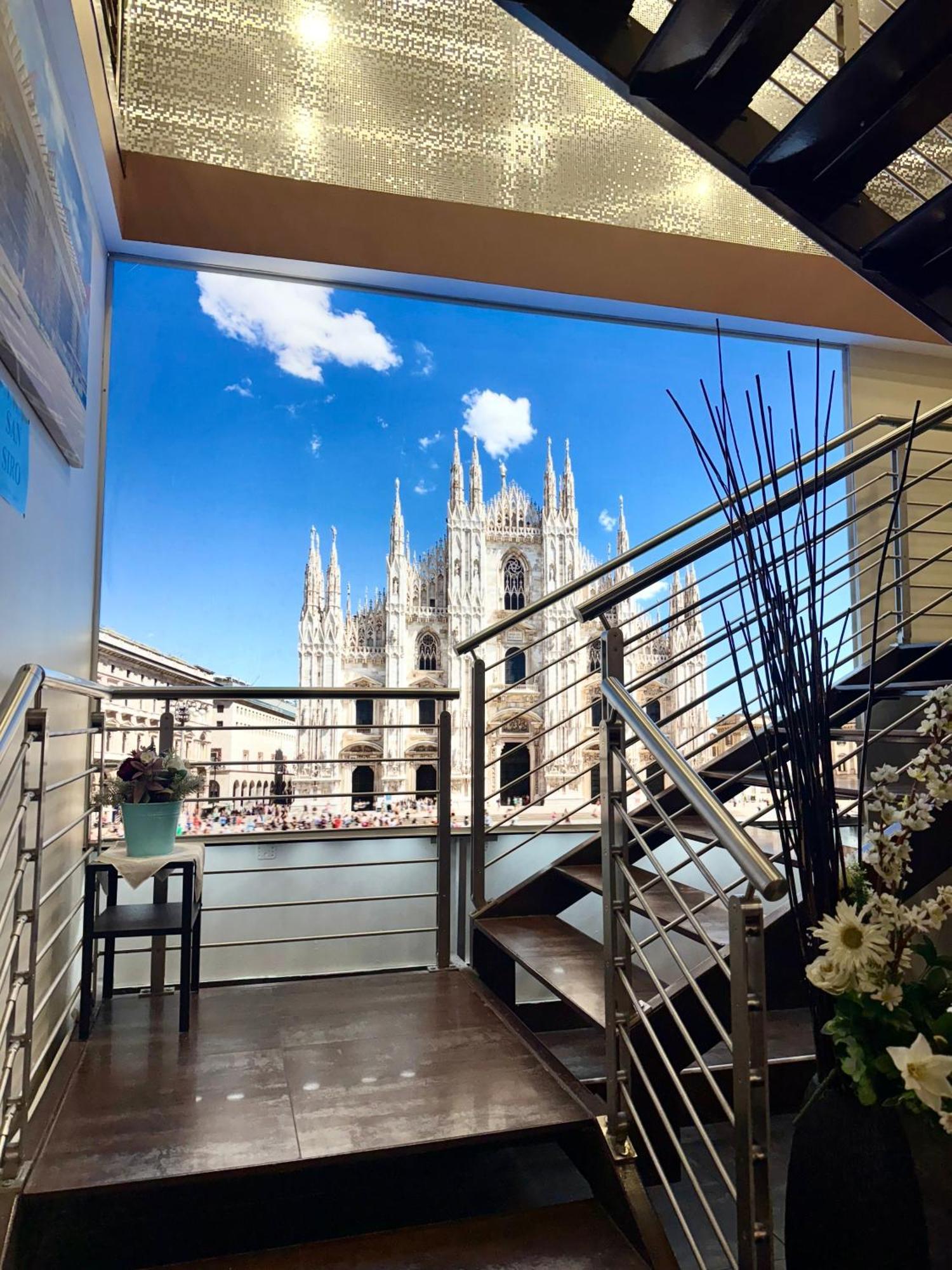 Hotel Giacosa Milan Bagian luar foto