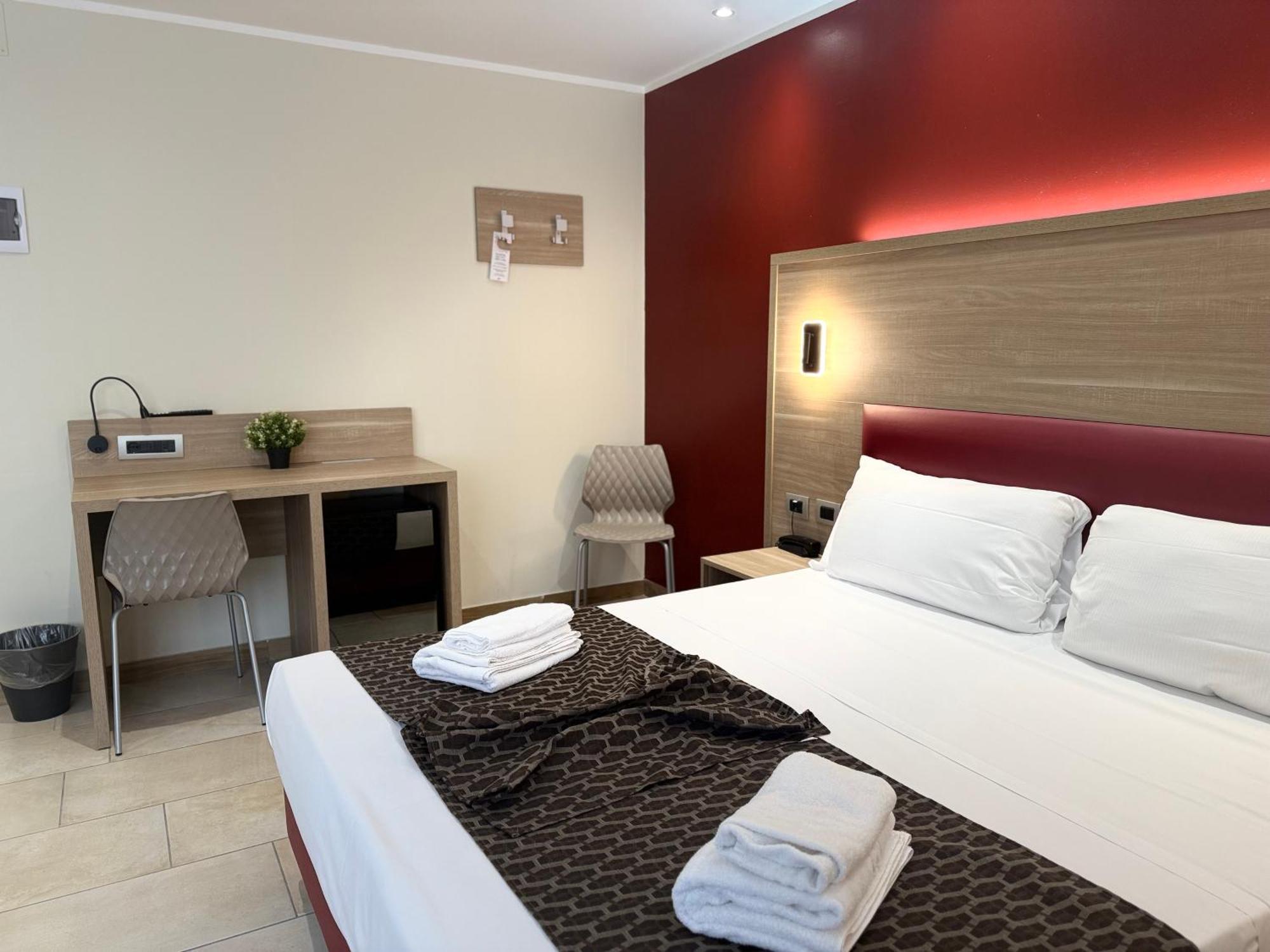 Hotel Giacosa Milan Bagian luar foto